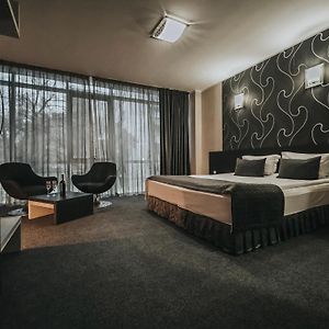 Deluxe Zimmer mit Kingsize-Bett